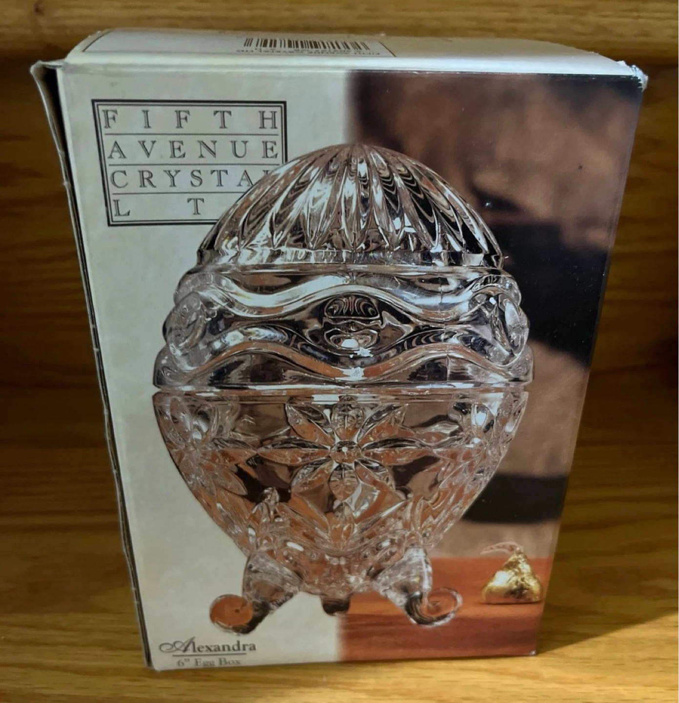 Fifth Avenue Crystal Alexandra 6" Egg Box