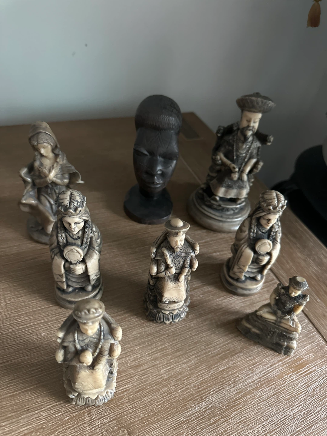 Decorative Figurine Set - photo 2