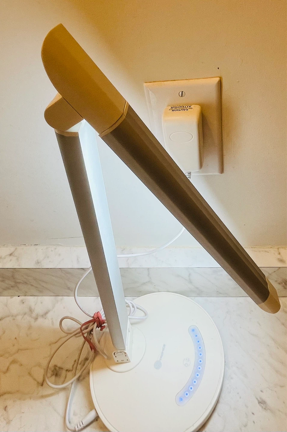 Honeywell Sunturalux™ HWT-H01 LED Desk Lamp
