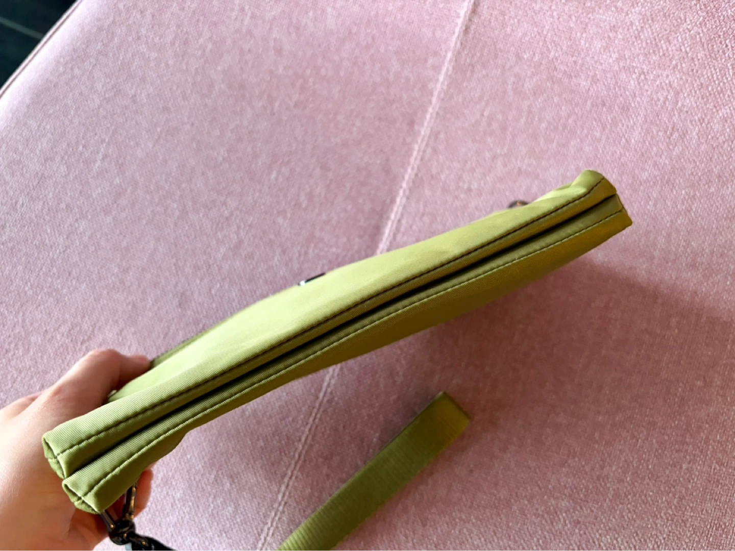 Lululemon Khaki Green Wristlet Pouch - photo 3