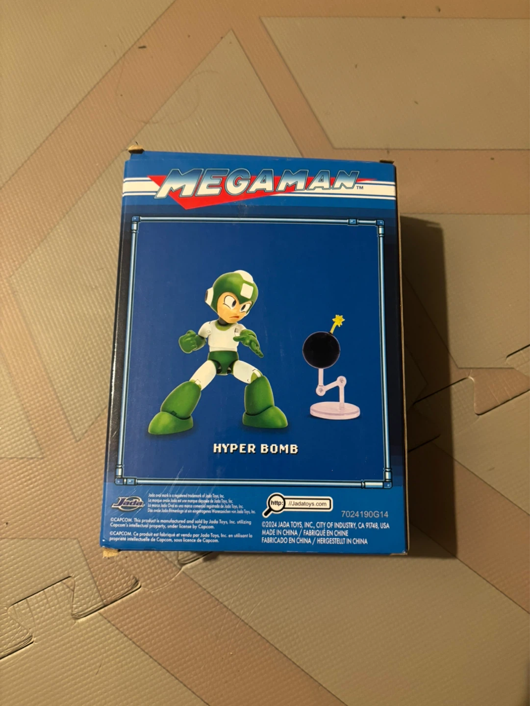 Mega Man Hyper Bomb Action Figure - photo 2