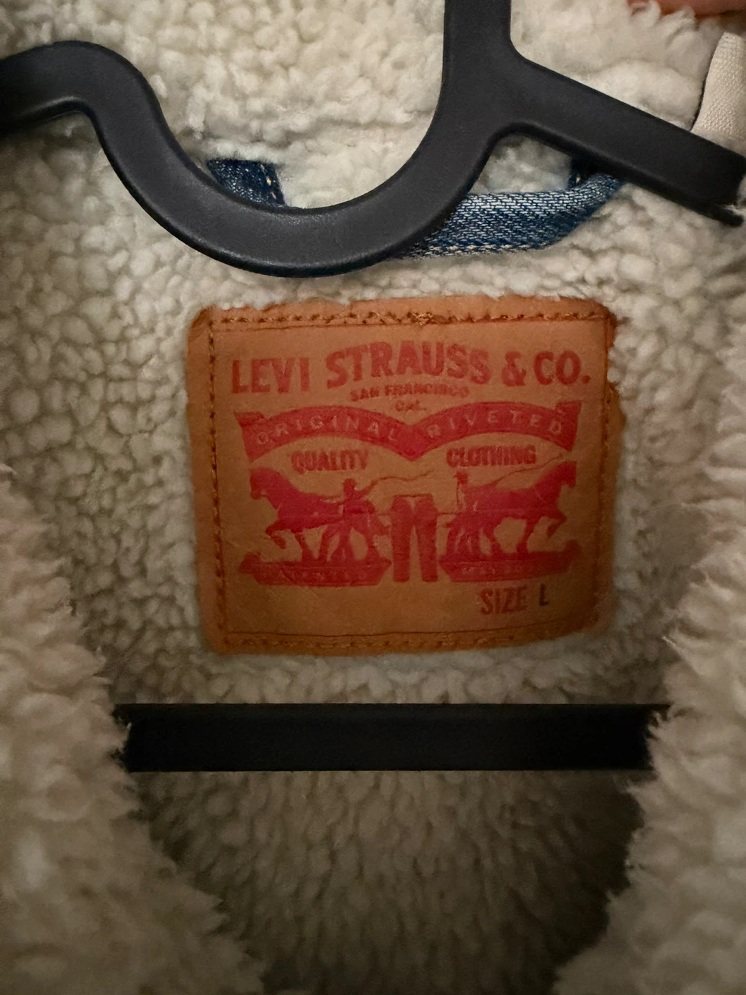 Levi’s Sherpa Denim Trucker Jacket – Size L - photo 3