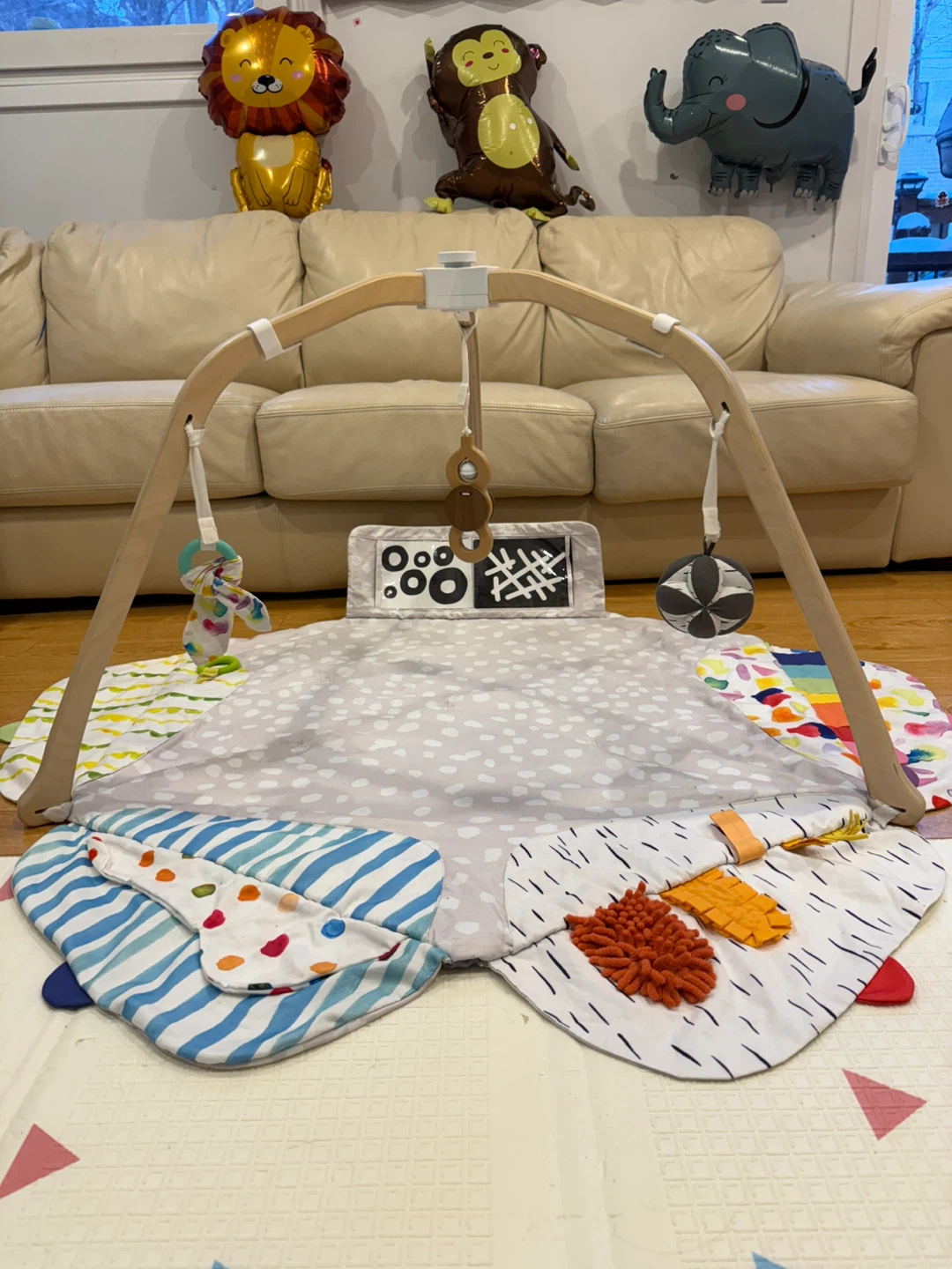 Lovevery Play Gym