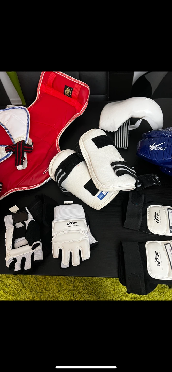 Taekwondo Sparring Gear Set - photo 3