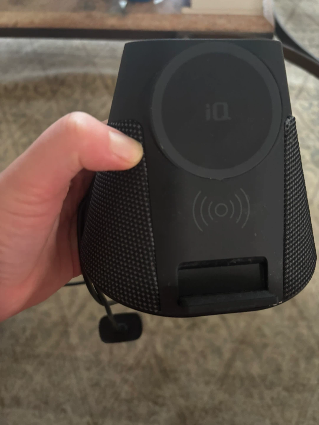iQ Wave Bluetooth Speaker and Wireless Charger - photo 2