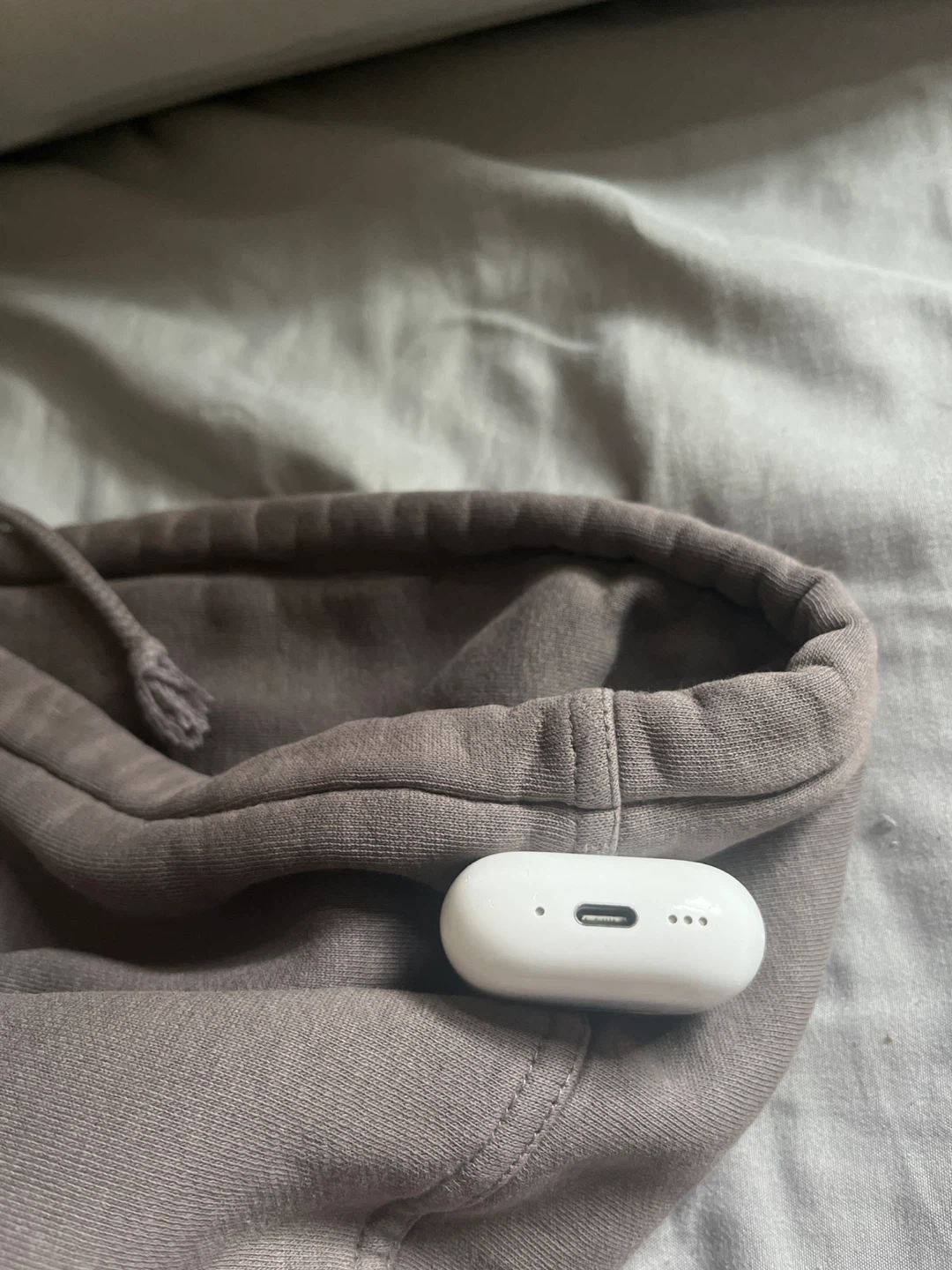 Apple AirPods 4 with Active noise cancellation - photo 5