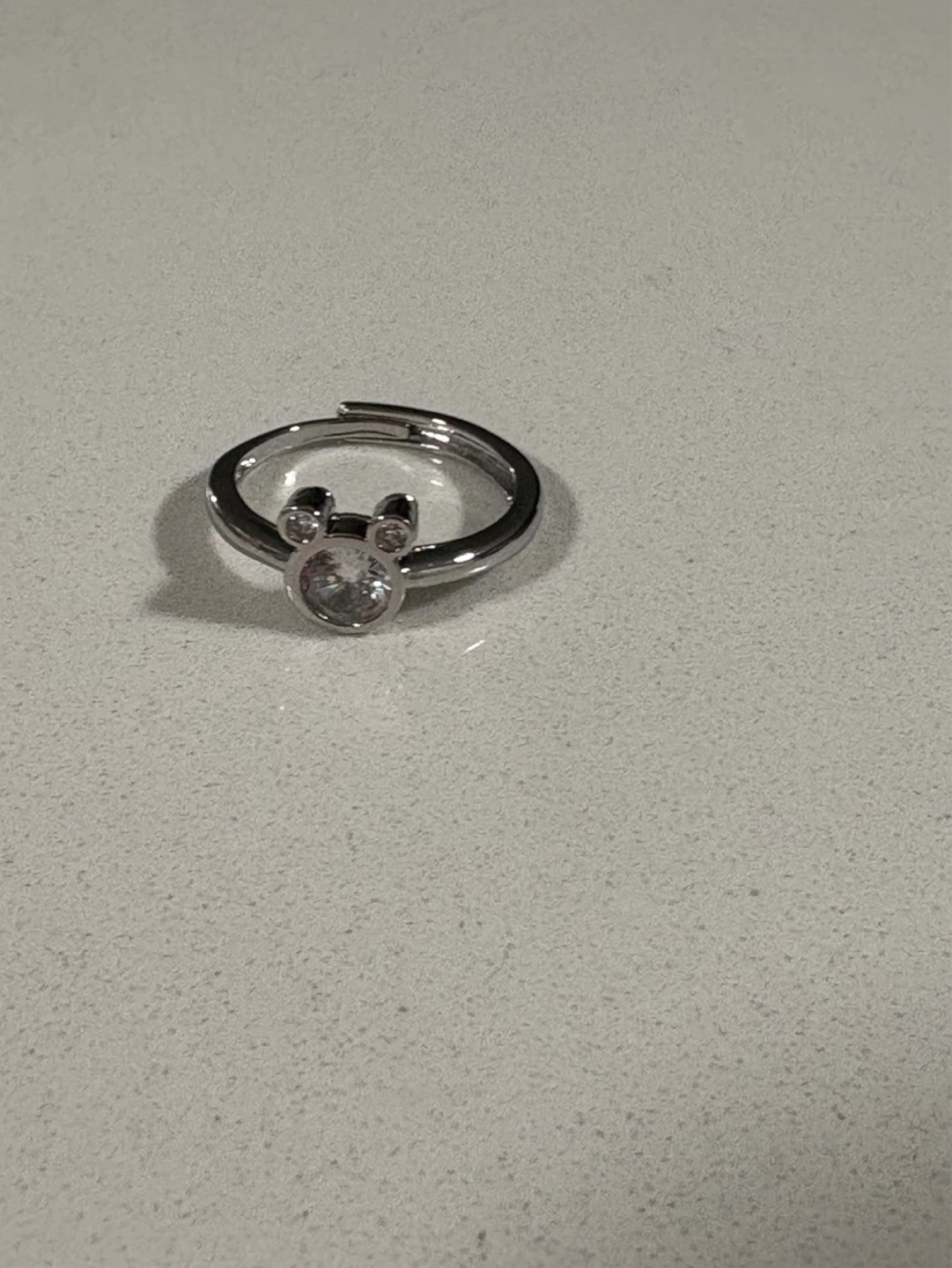 Bague ajustable Mickey Mouse avec zircone