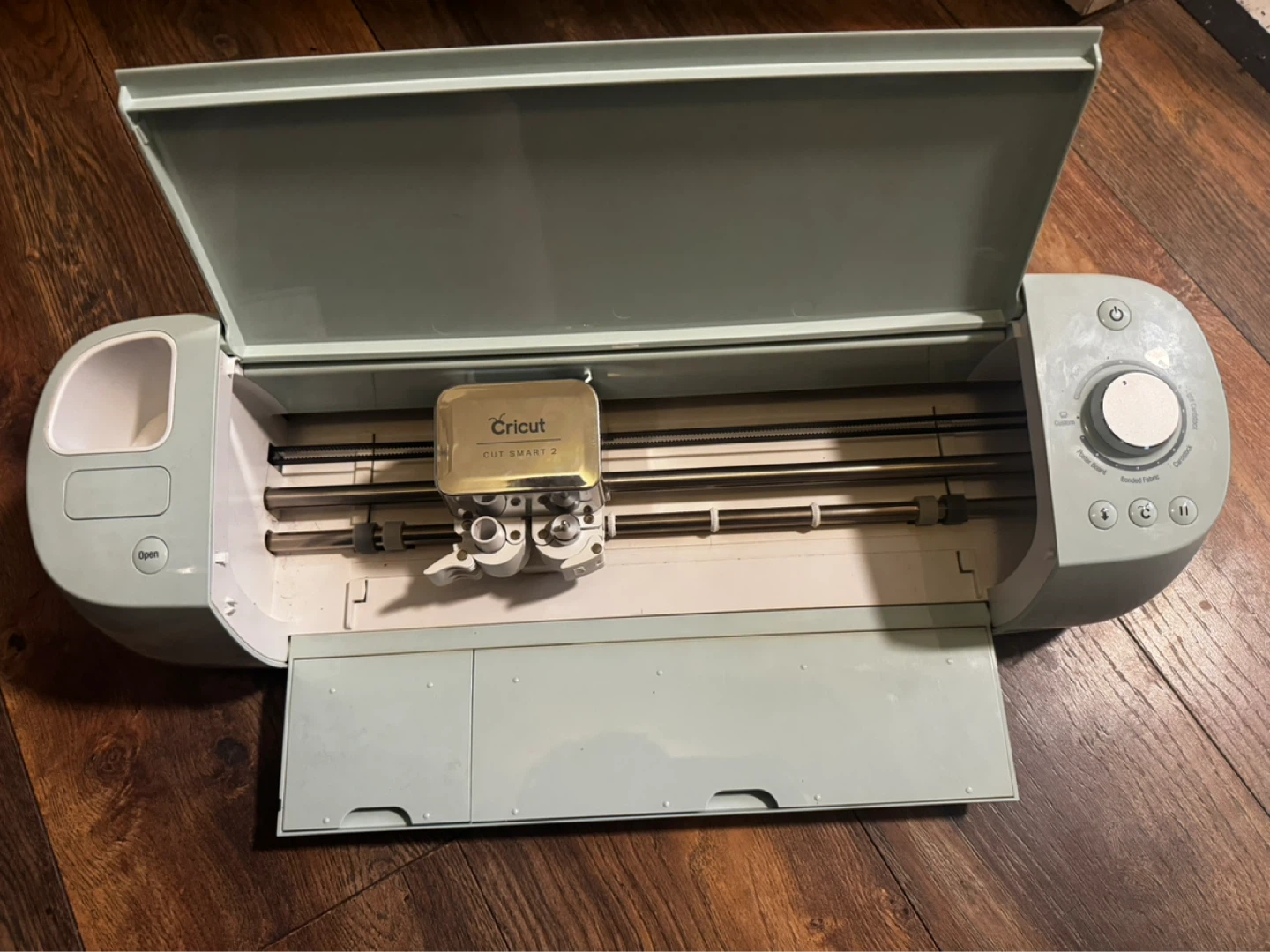 Cricut Explore Air 2 Cutting Machine with Vinyl Bundle - photo 2