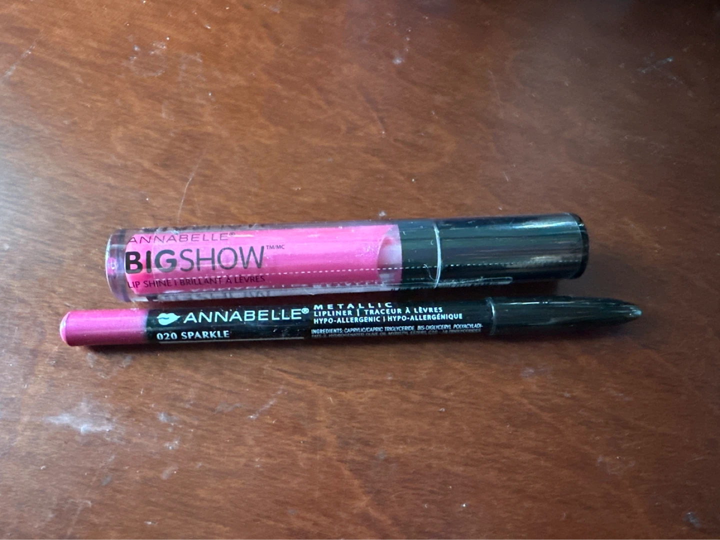 Annabelle Bigshow Lip Shine & Sparkle Lipliner