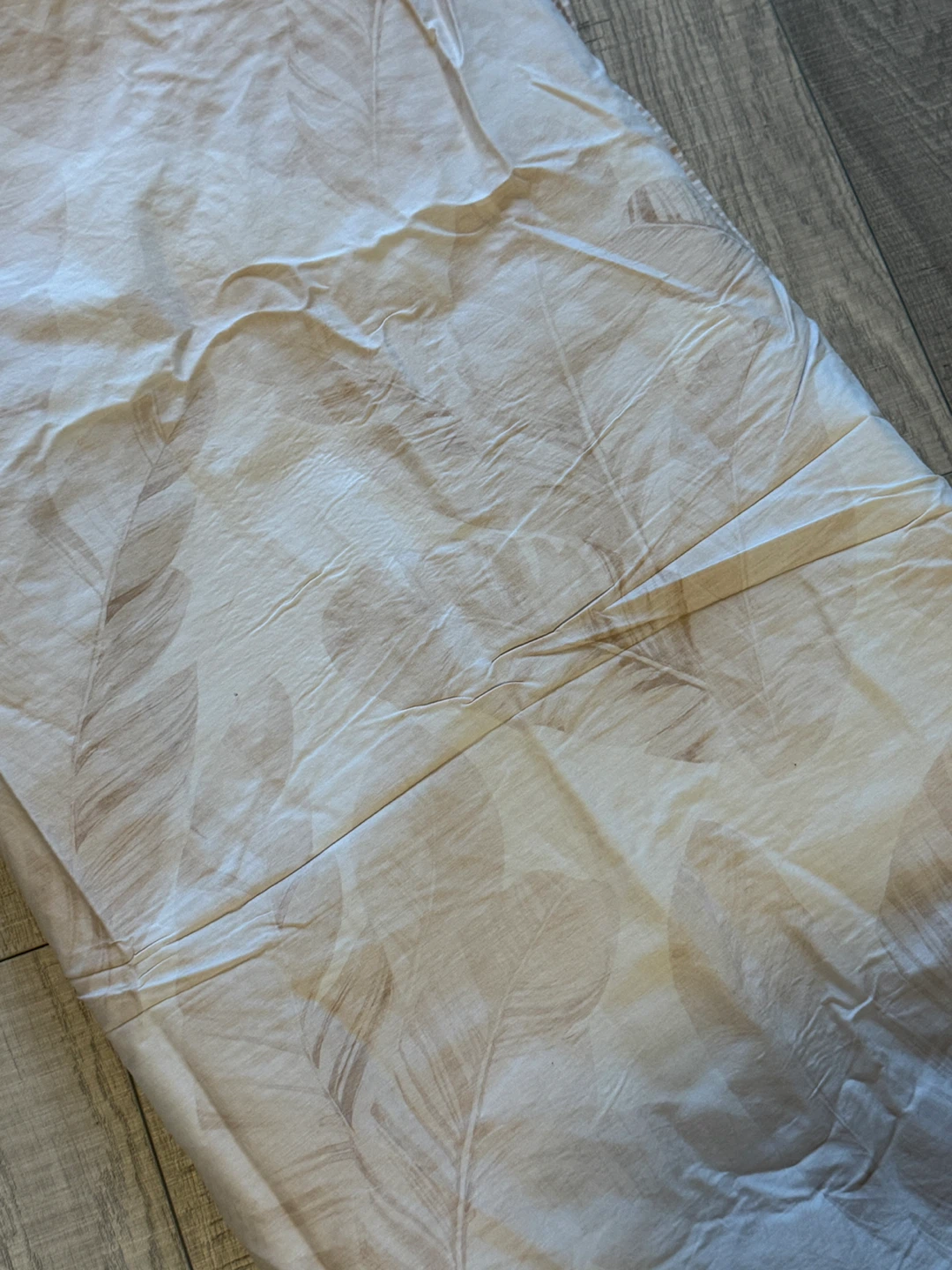 Well Dressed Home Beige Feather Print Cotton Duvet Cover Set - photo 2