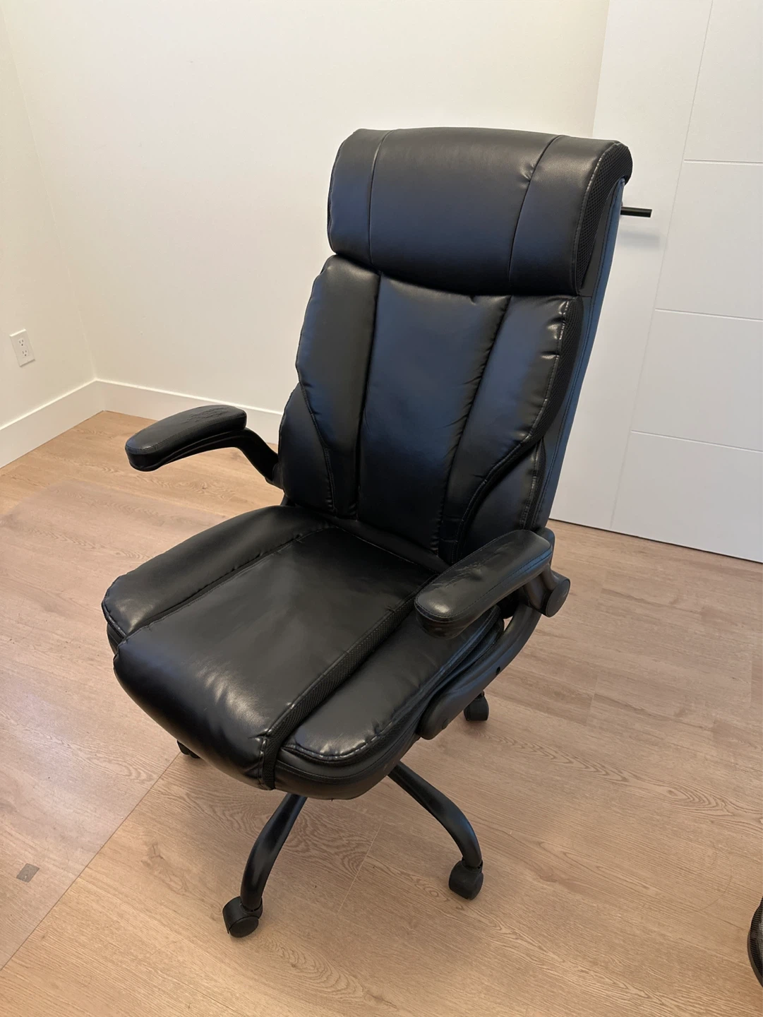 Black Faux Leather Office Chair - photo 2