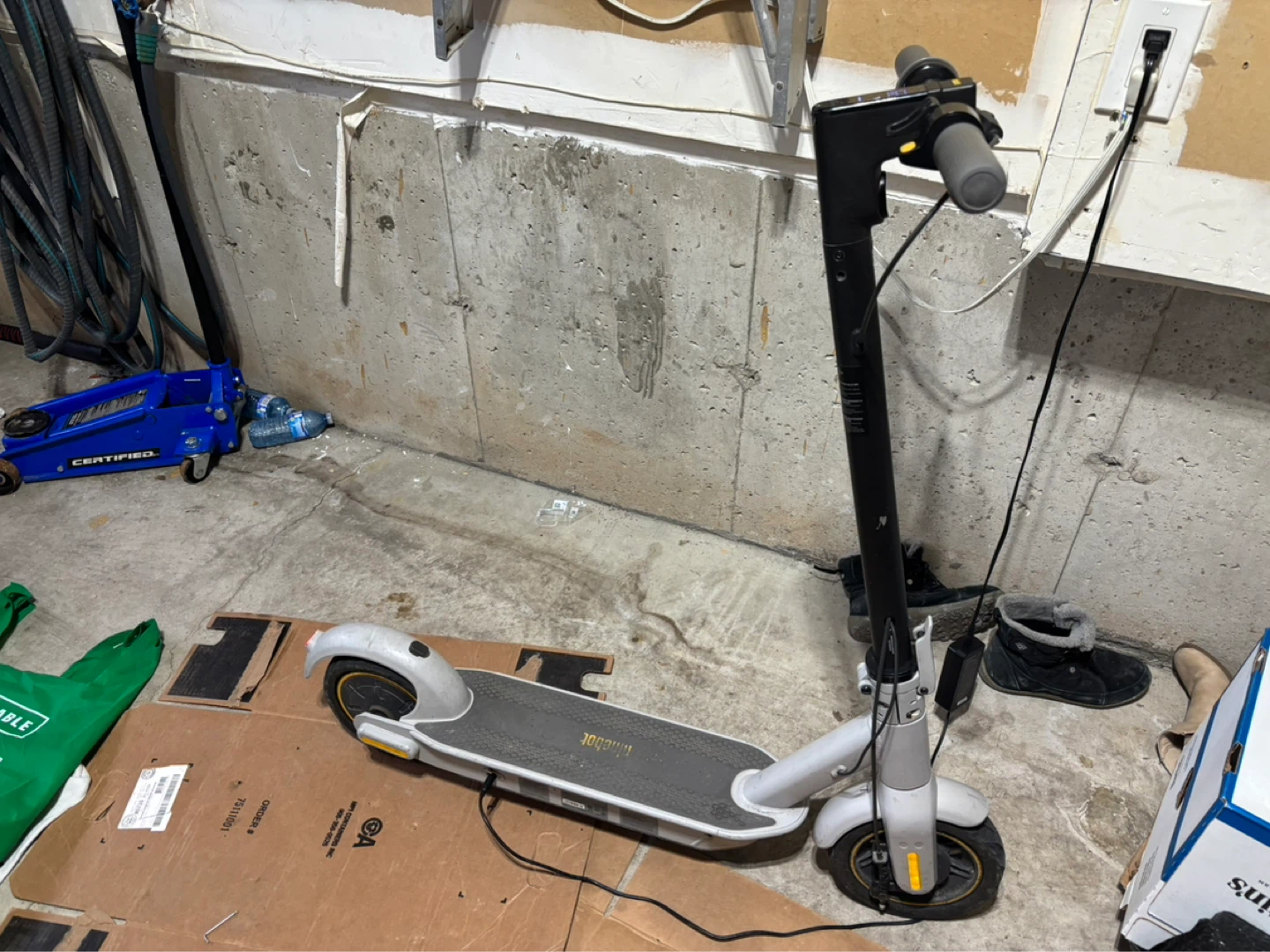 Segway Ninebot G30LP Electric Scooter