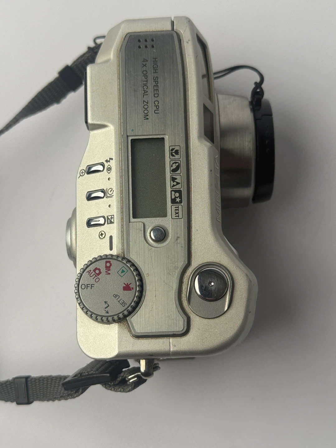Minolta DiMAGE S404 Digital Camera - photo 2