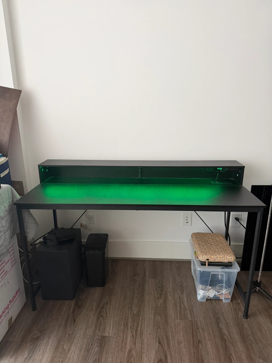 Office Desk - photo 2