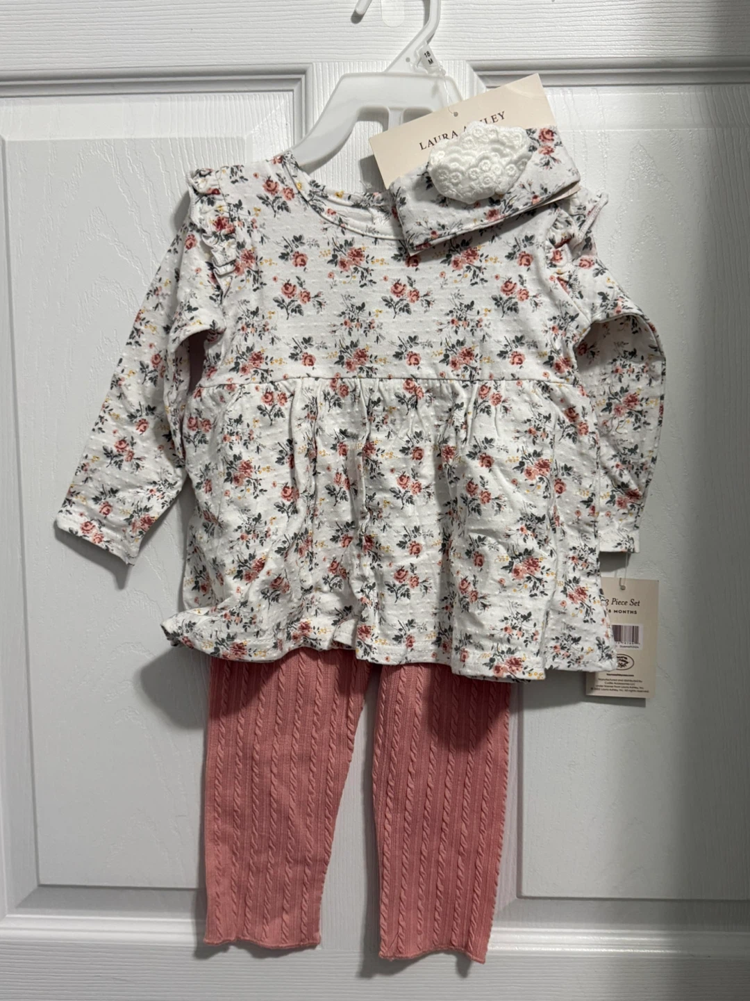 *Brand new, tags on!* Laura Ashley Baby Girls set- 18 Months