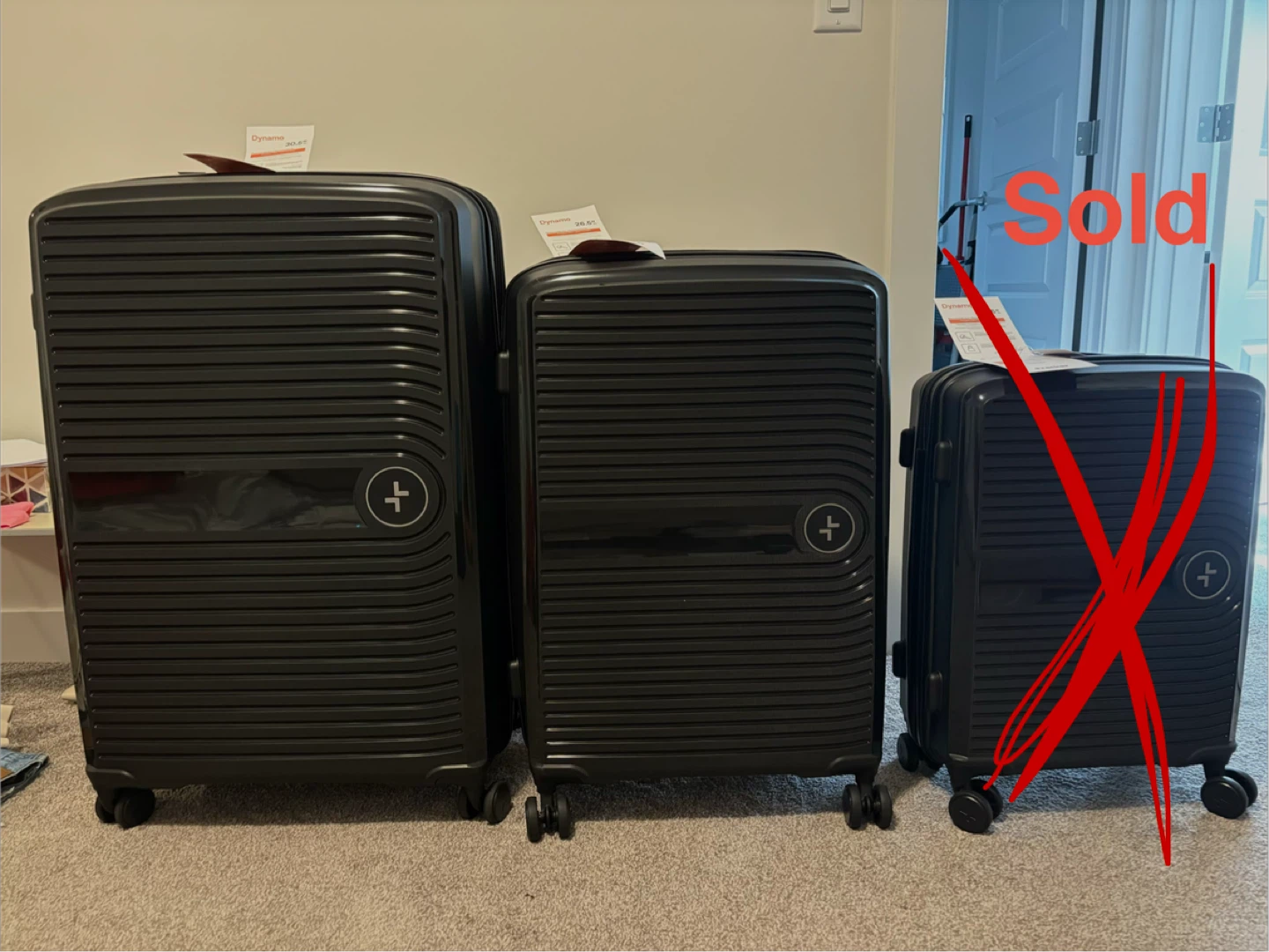 Suitcases 3 piece (large, medium, & carry on) - photo 2