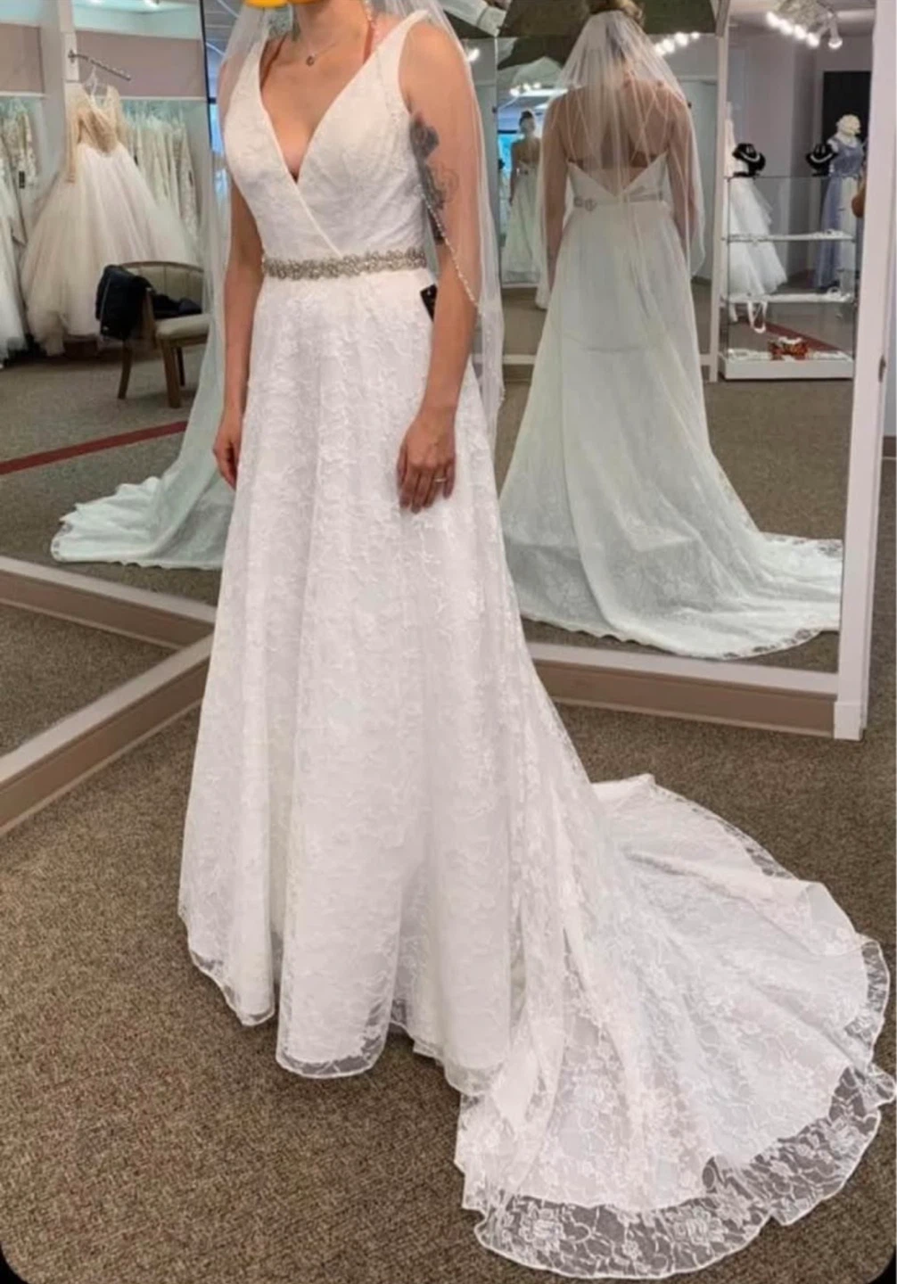 White Lace Wedding Dress with Beaded Belt - photo 2