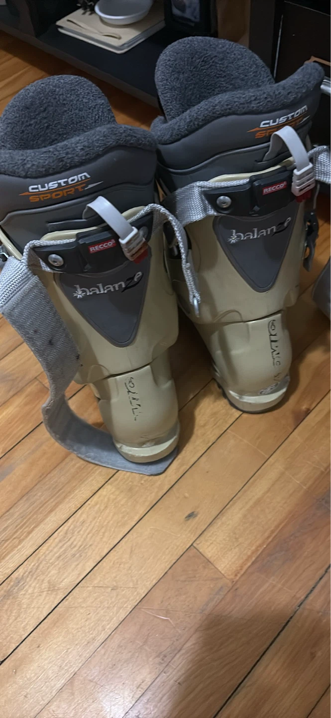 Atomic Ski Boots