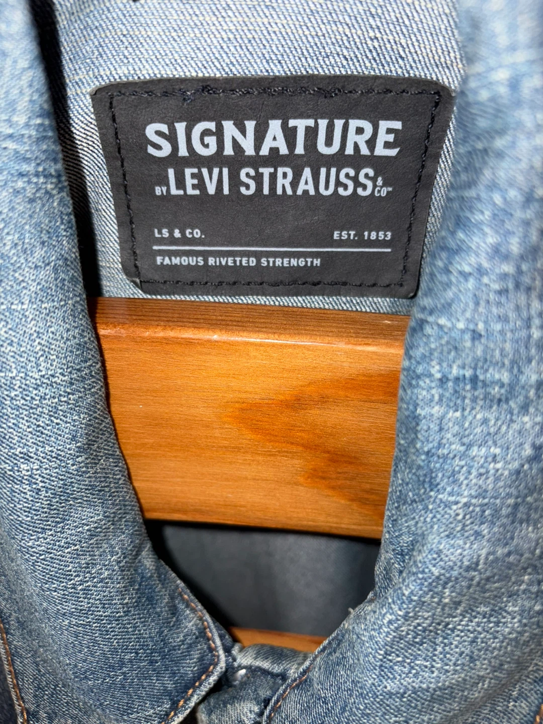 XL Signature by Levi Strauss & Co. Denim Jacket - photo 2