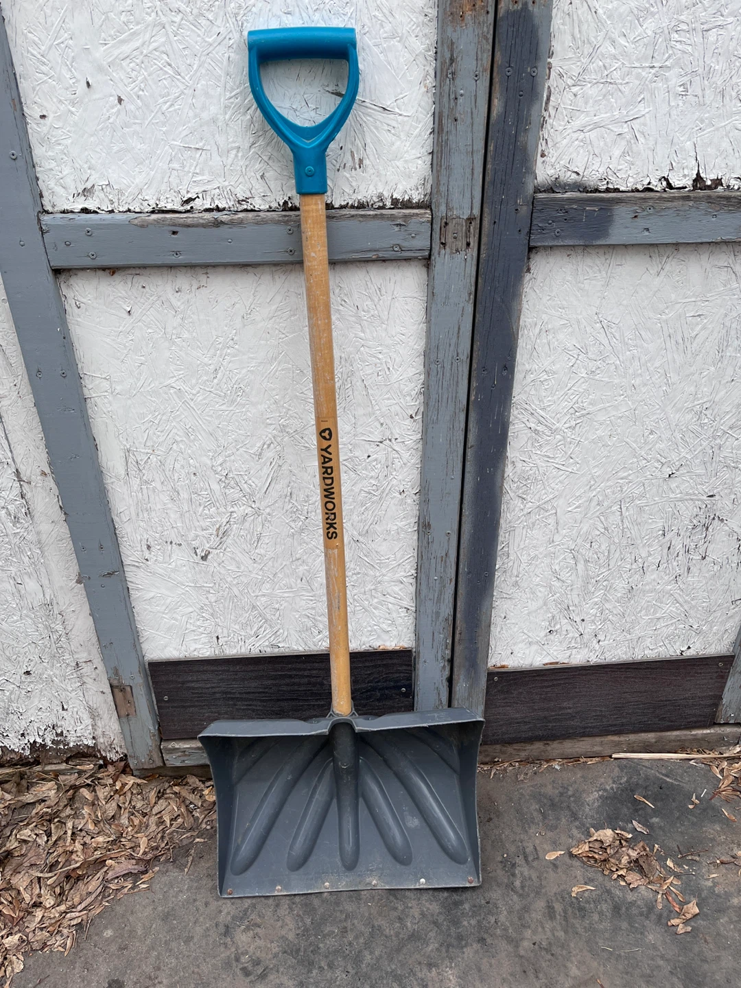 YARDWORKS Snow Shovel