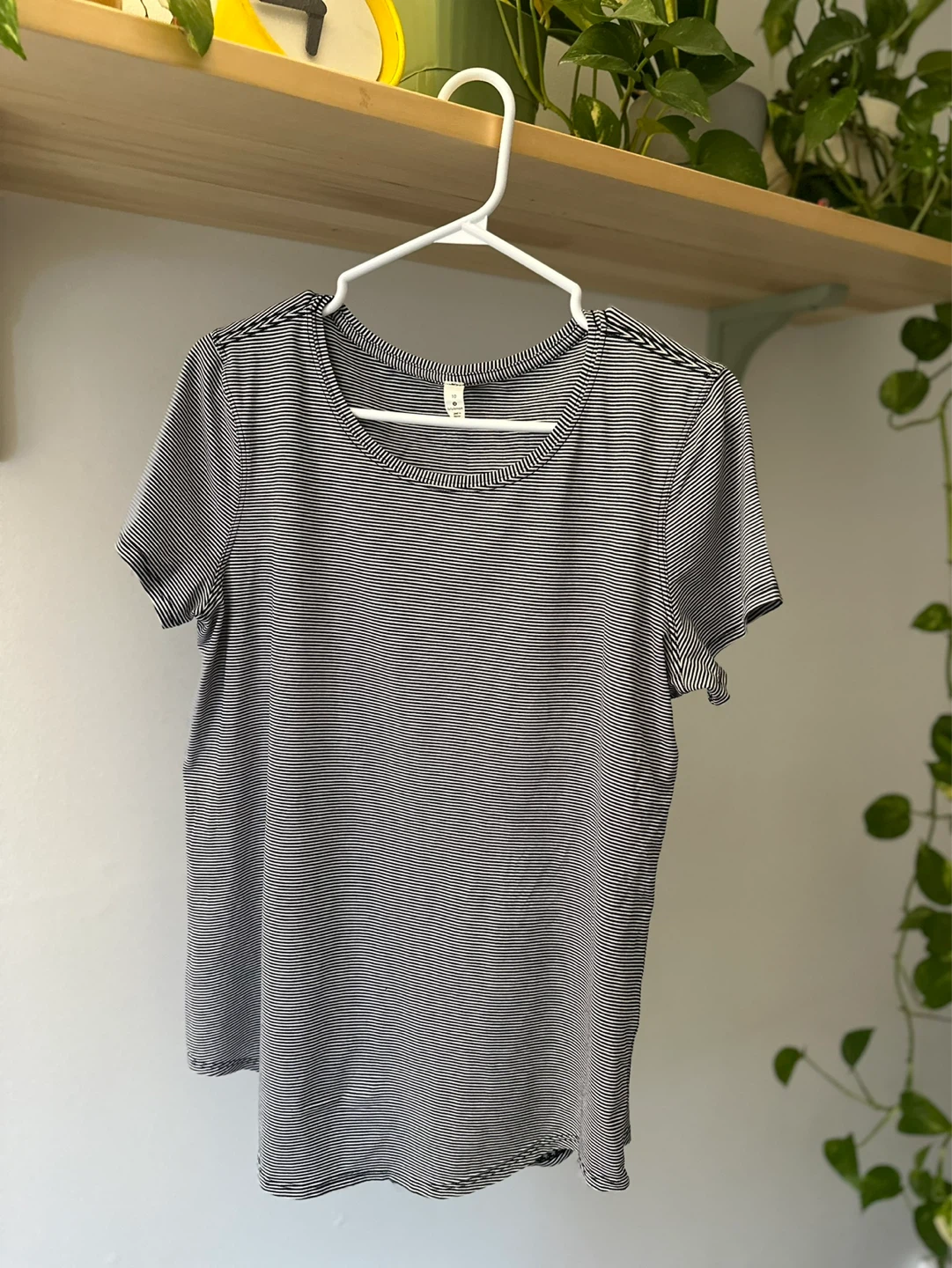 Lululemon striped t-shirt size 10