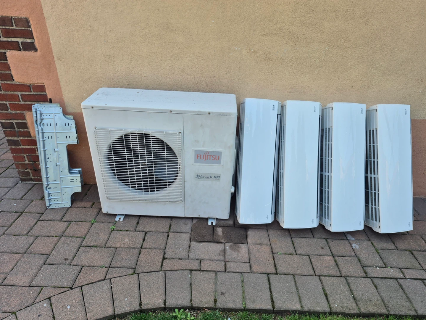 Fujitsu ASU9RLF1 Split Type Air Conditioner Outdoor Unit