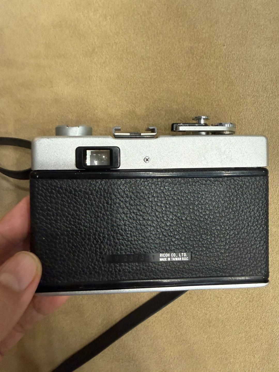 Ricoh 35 ZF 35mm Film Camera - photo 3
