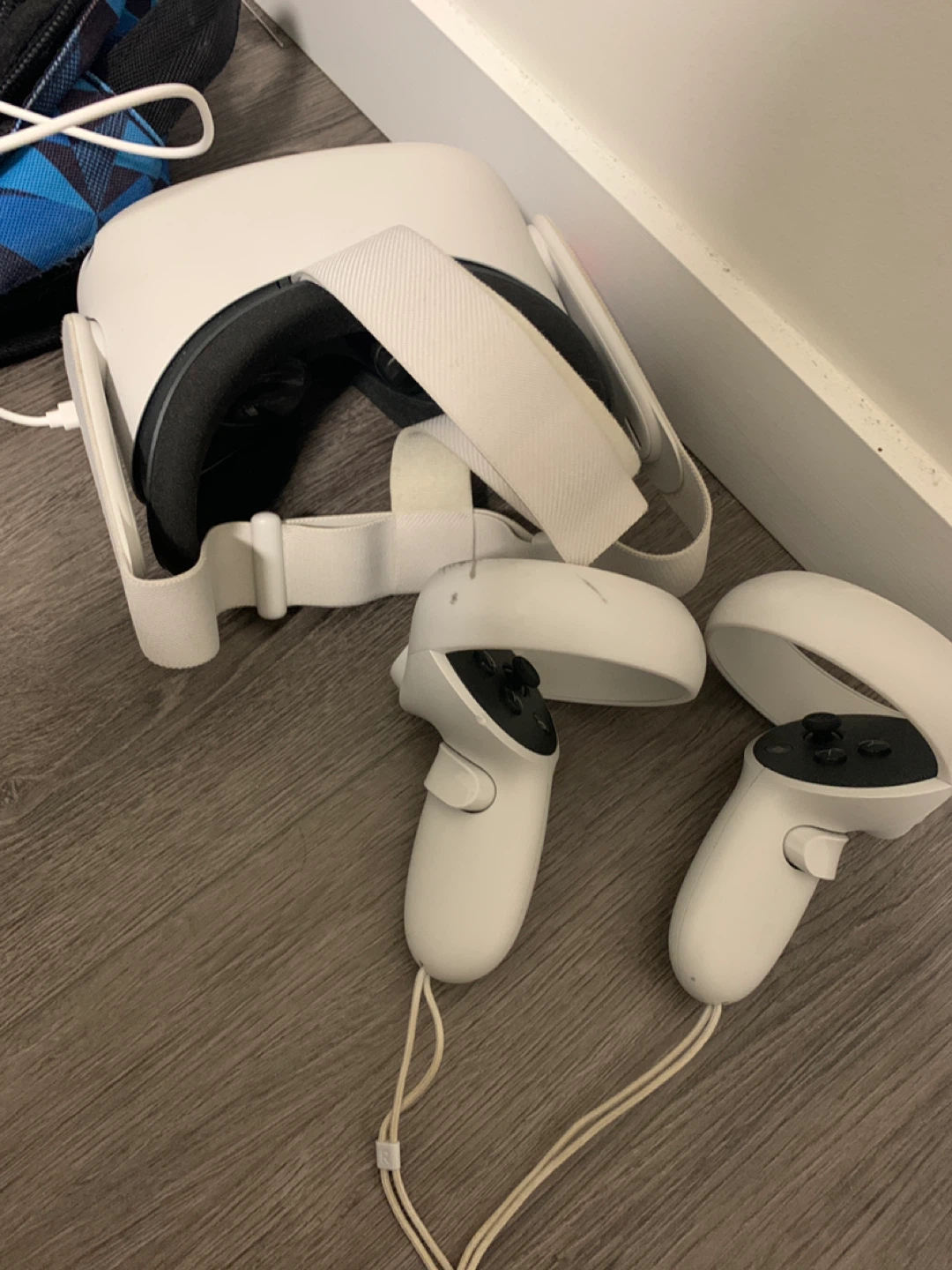 Meta Quest 2 Virtual Reality Headset with Controllers