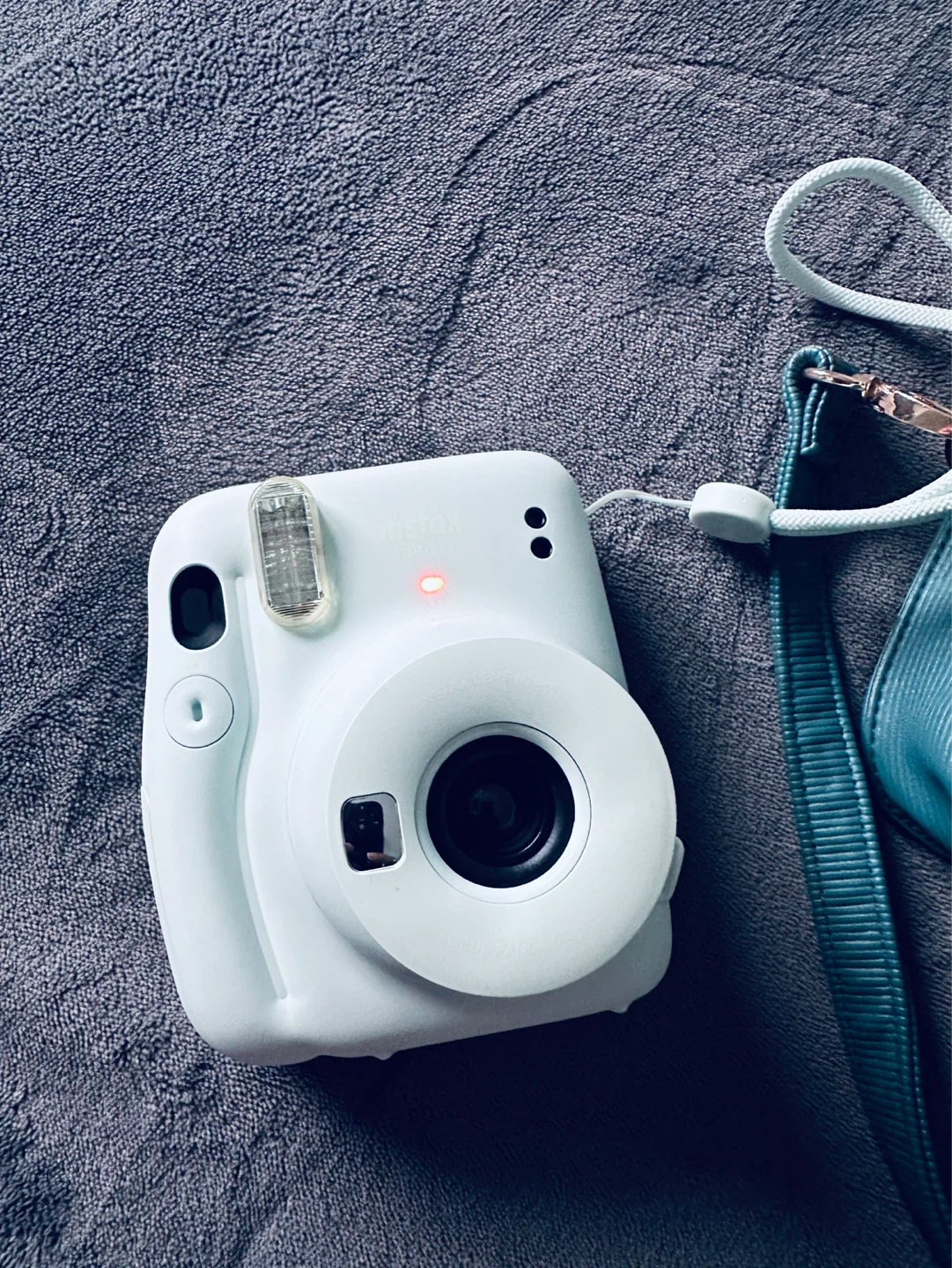 Fujifilm Instax Mini Camera + Case - photo 4