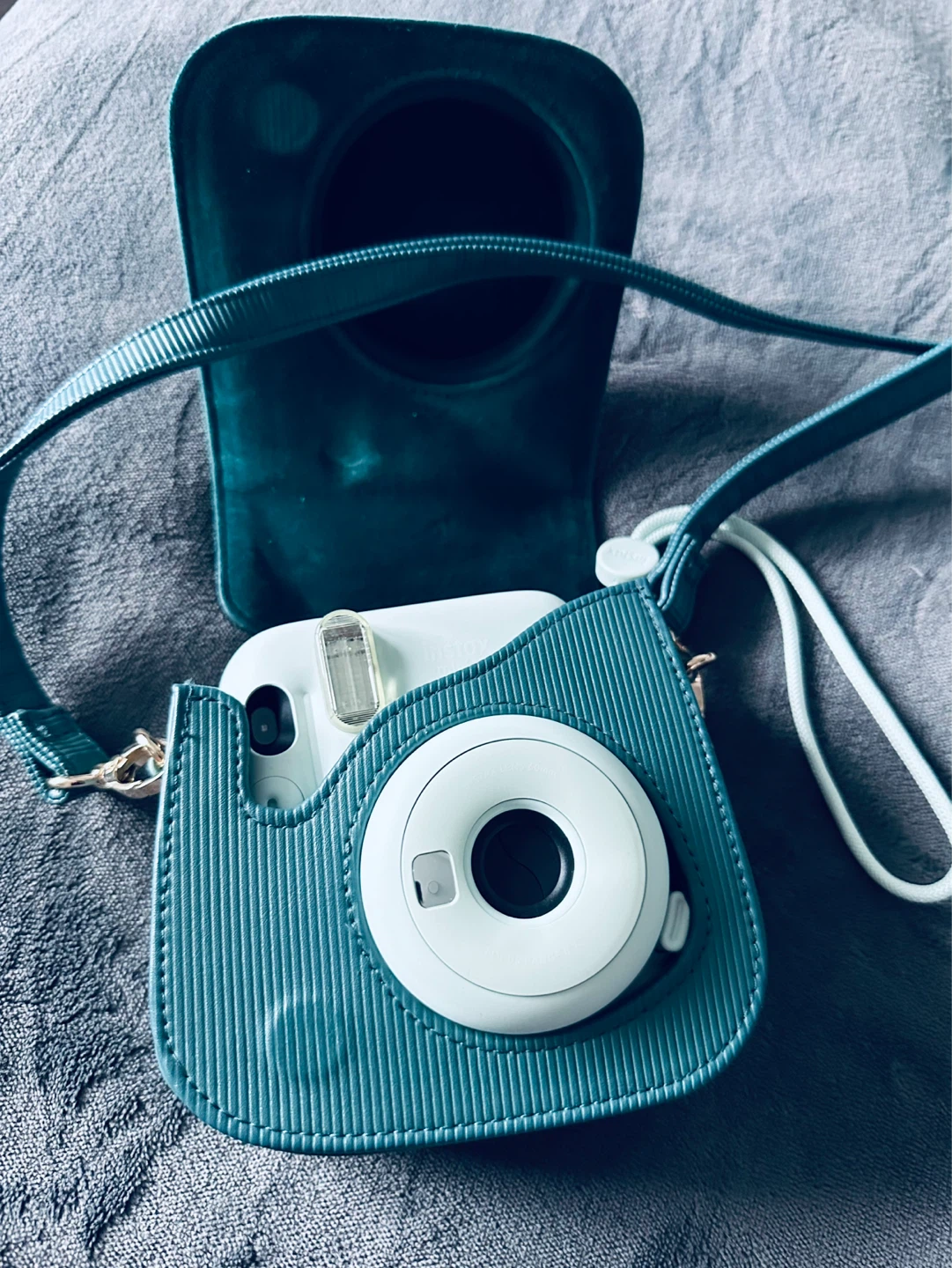 Fujifilm Instax Mini Camera + Case - photo 5