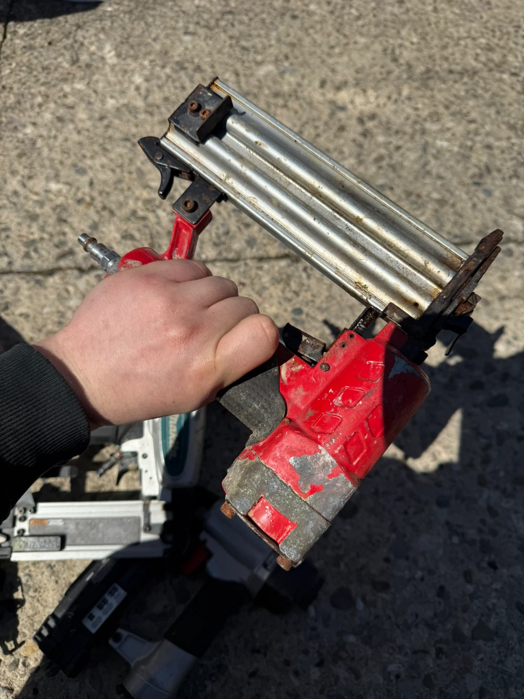 Hitachi Nailer - photo 2