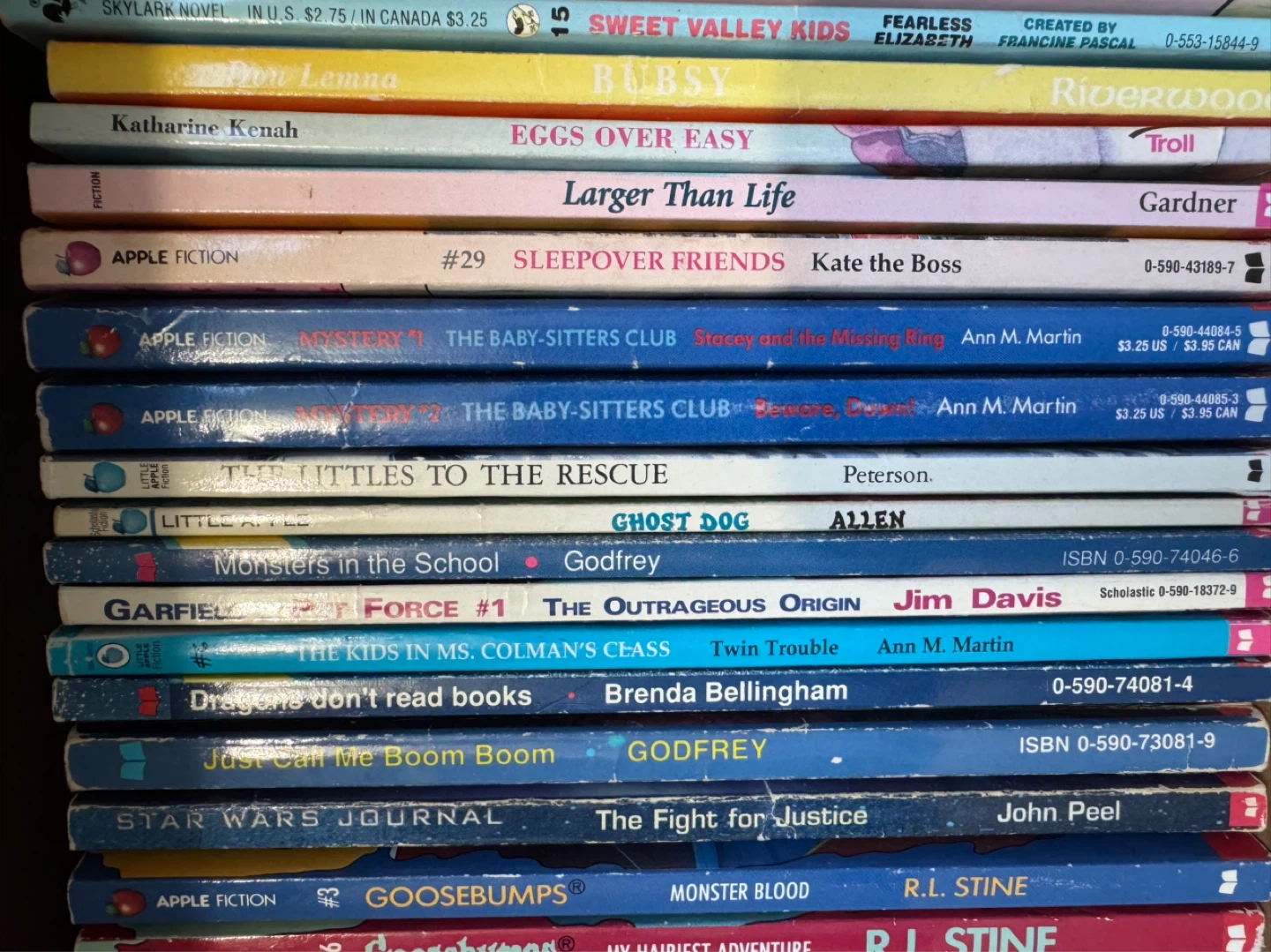 Bundle of R.L. Stine Goosebumps and other Young Adult Books - photo 2