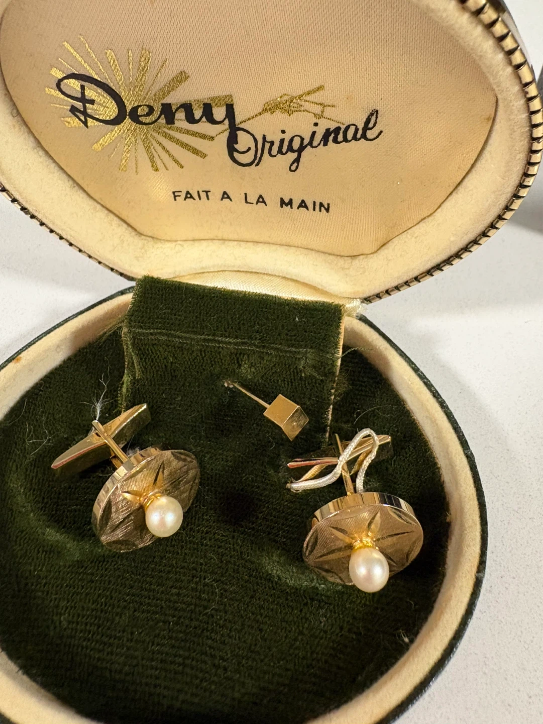 Ensemble boutons manchettes/pince
