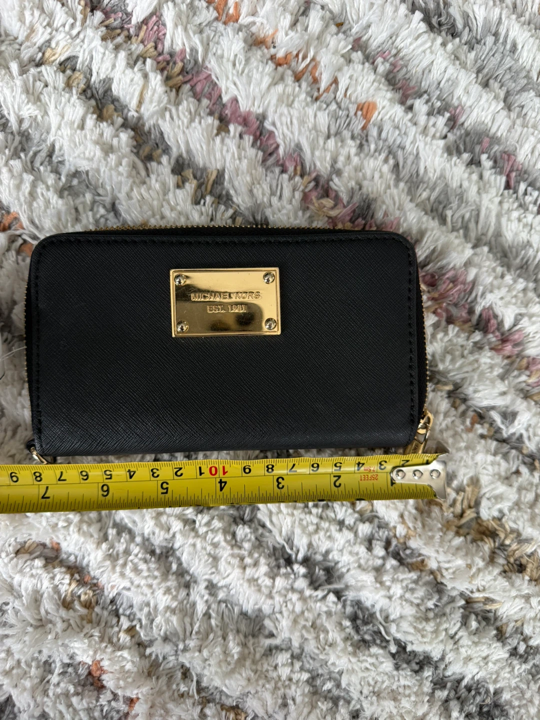 Michael Kors Black Leather Zip Around Wallet - photo 4