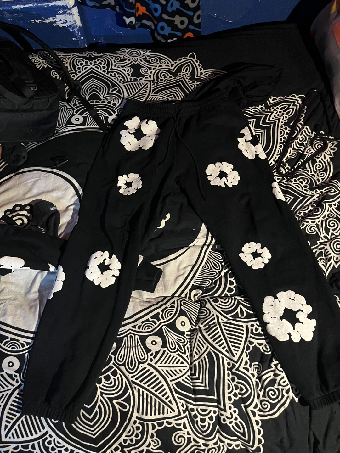 Denim Tears Black Hoodie and Sweatpants Set - photo 5