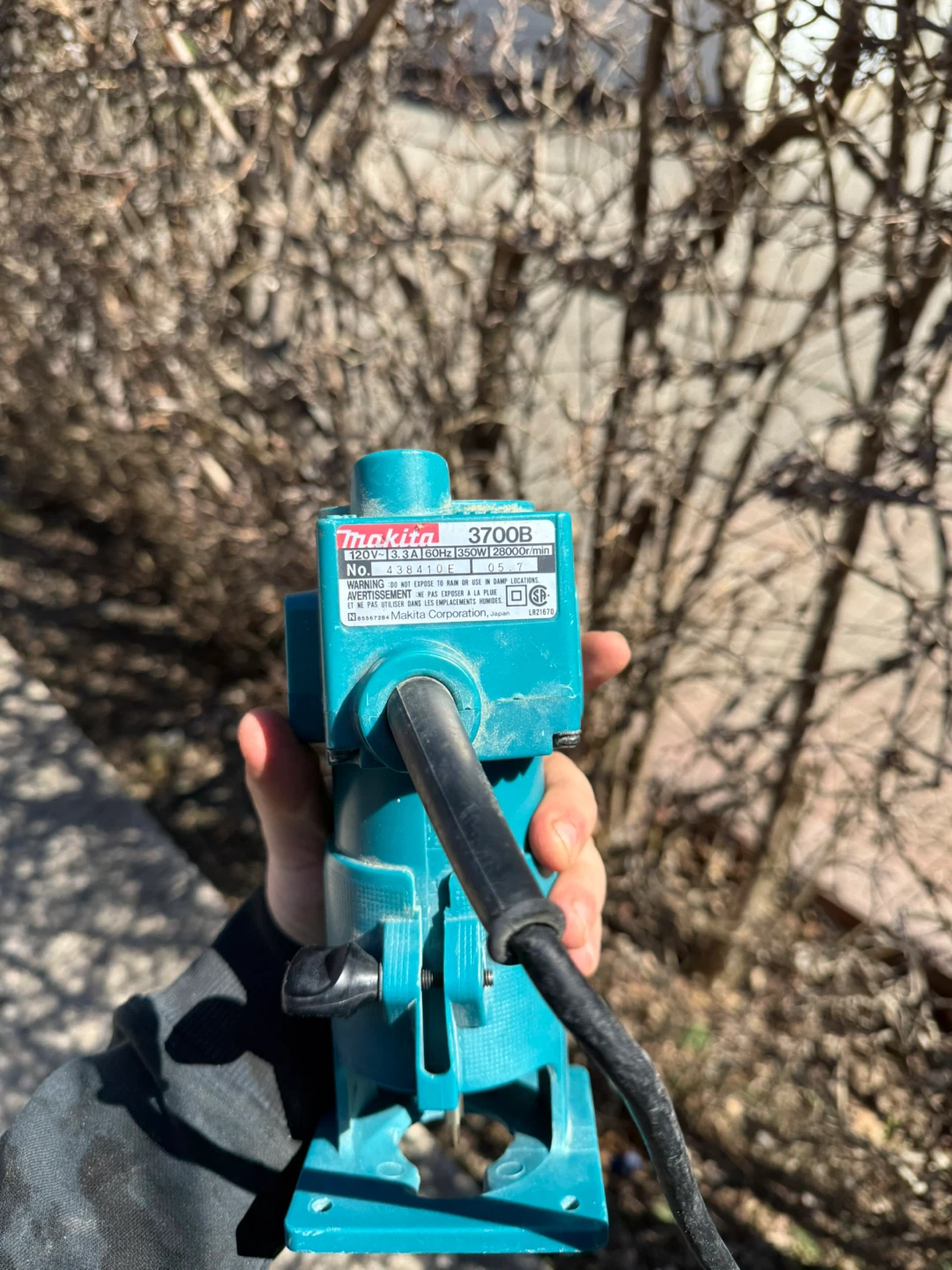Makita 3700B Router - photo 3