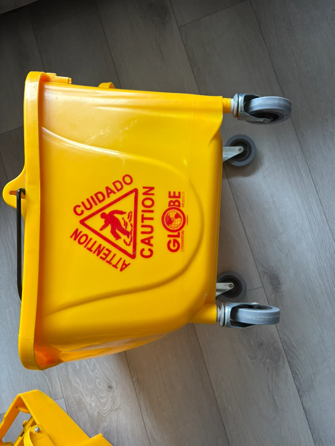 Commercial Mop Bucket with Wringer – 35 Qt (Clean & Wheels)🪣 - photo 3