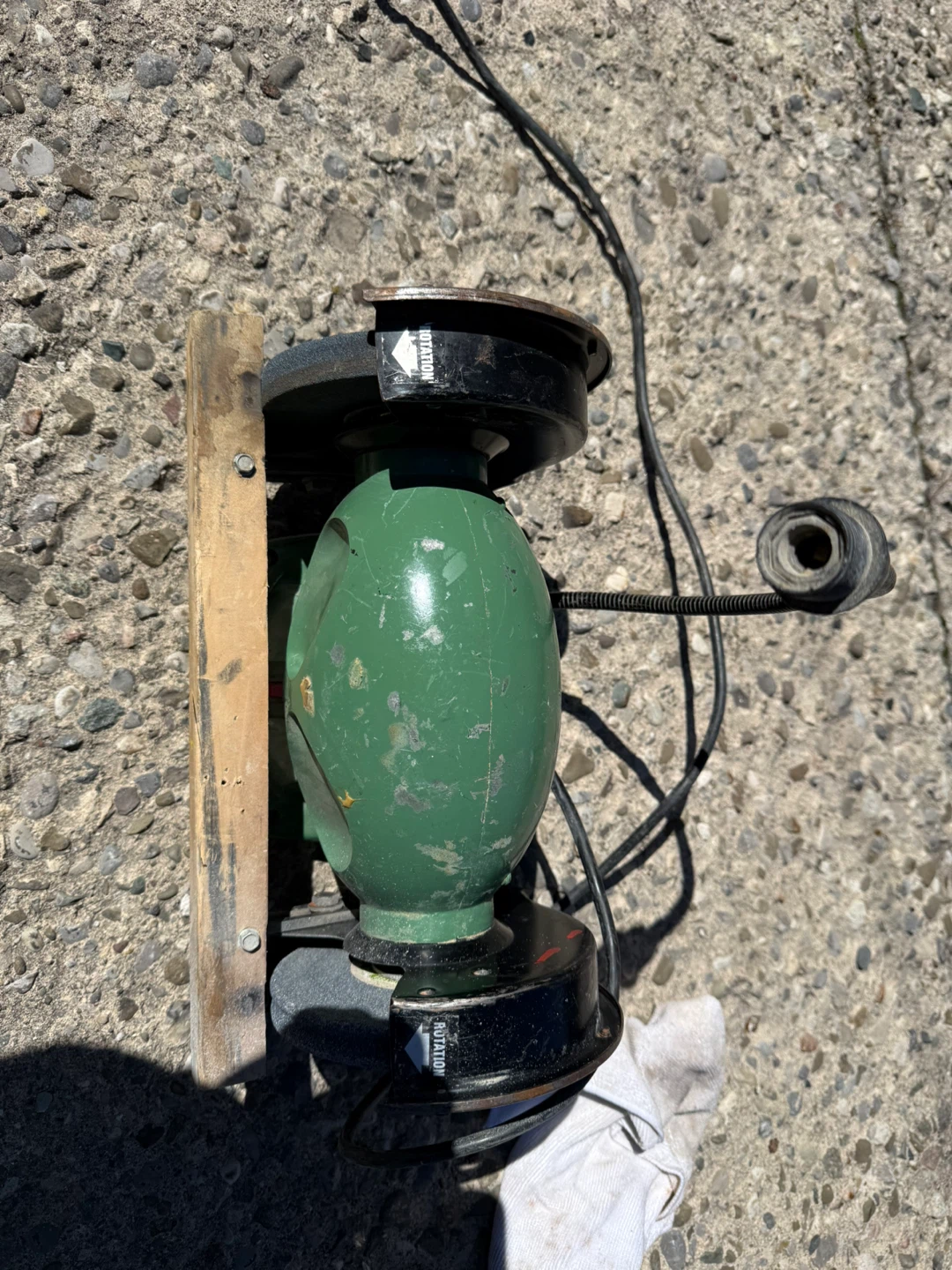 Vintage Bench Grinder - photo 2