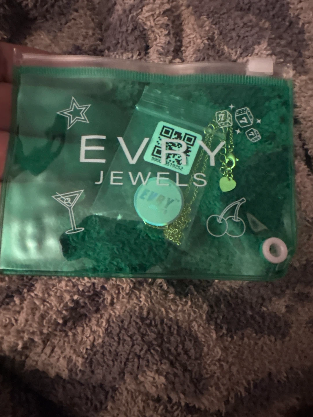 New EVRY Heart Charm Necklace - photo 5