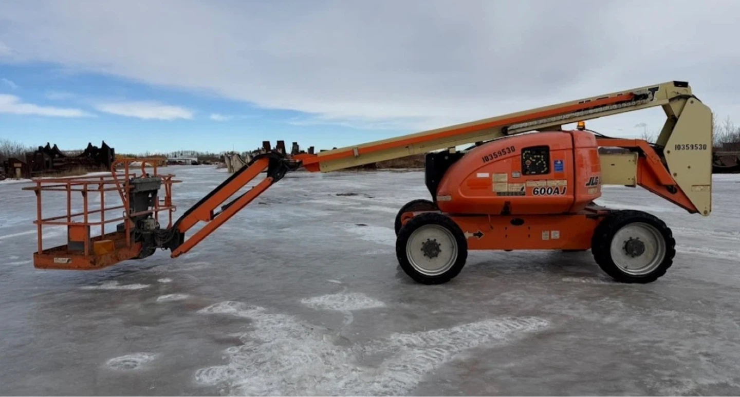 JLG Lift 600AJ Boom Lift - photo 3