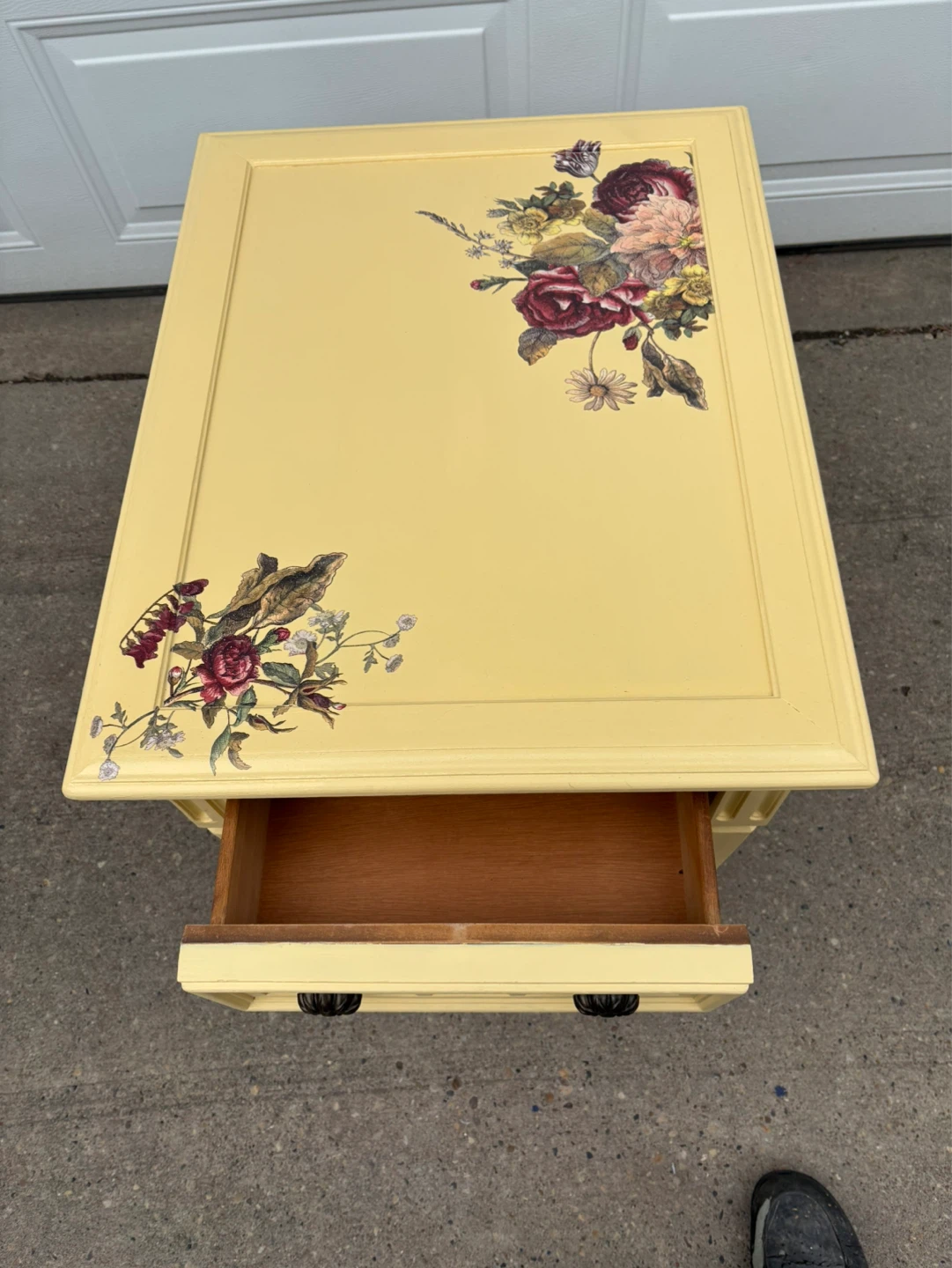 Yellow Accent Table with Floral Decal and Drawer - photo 4
