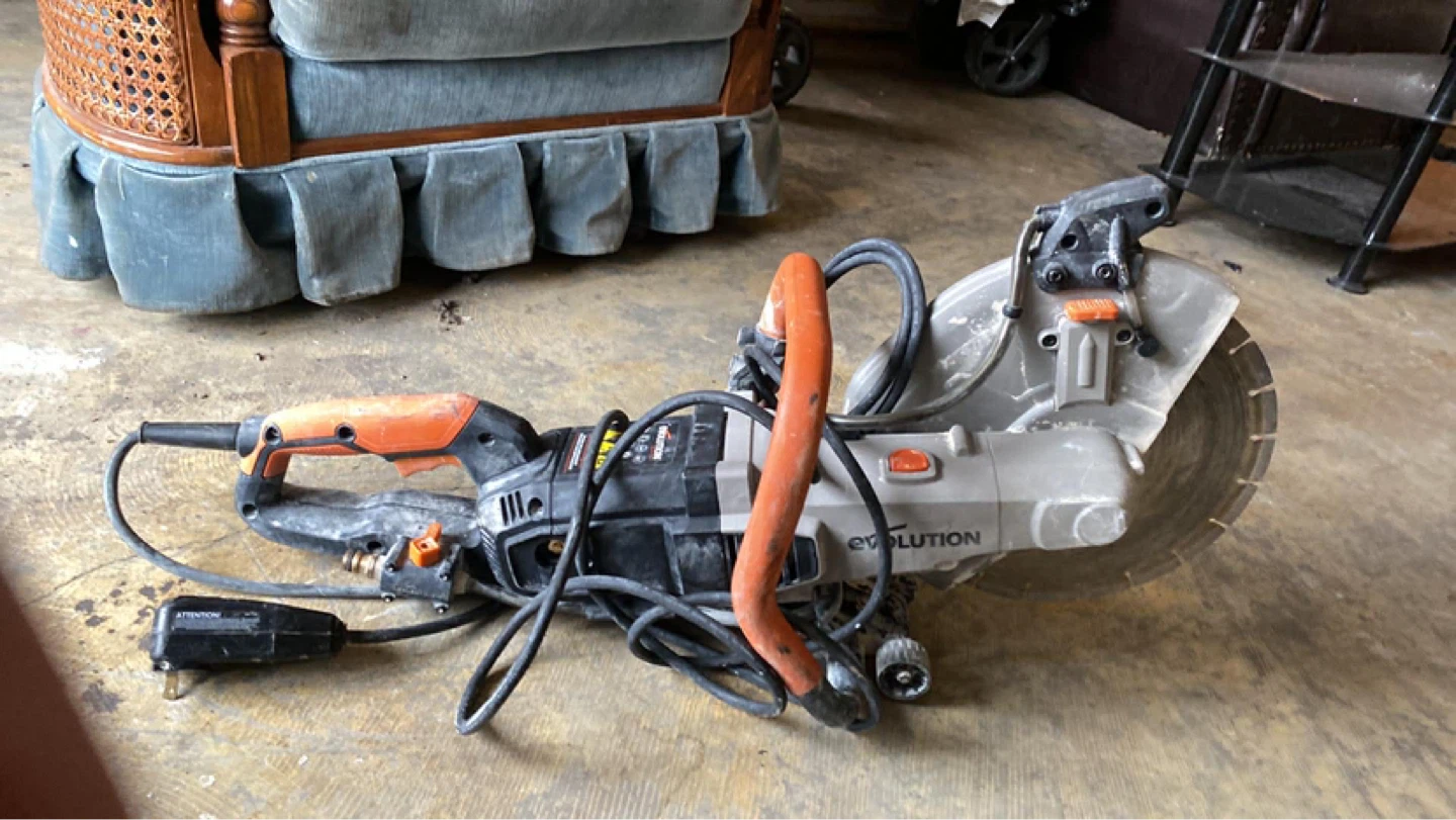 Evolution Concrete Saw - photo 2
