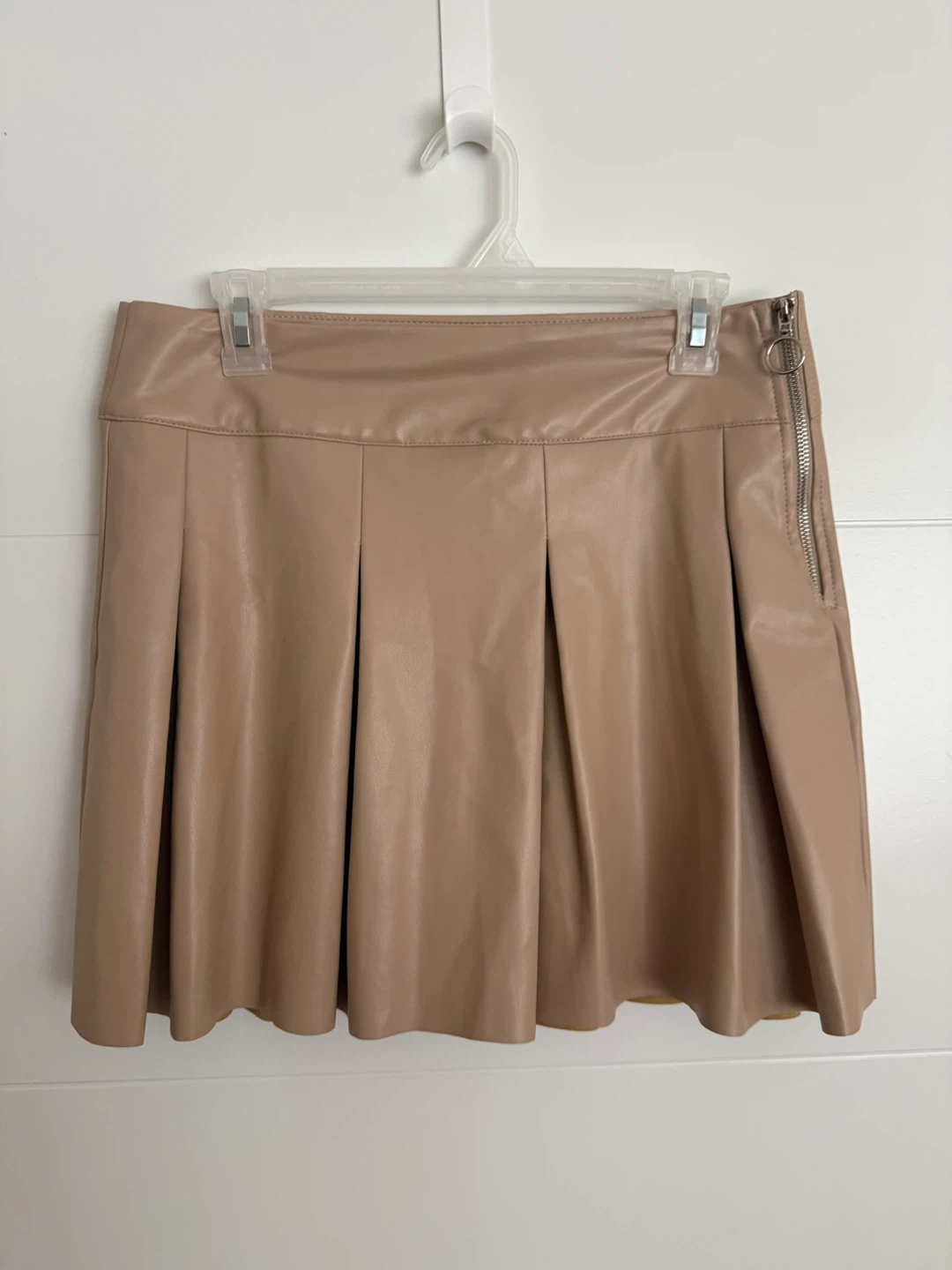 Wet Seal Faux Leather Pleated Mini Skirt - Tan - Size L - photo 2