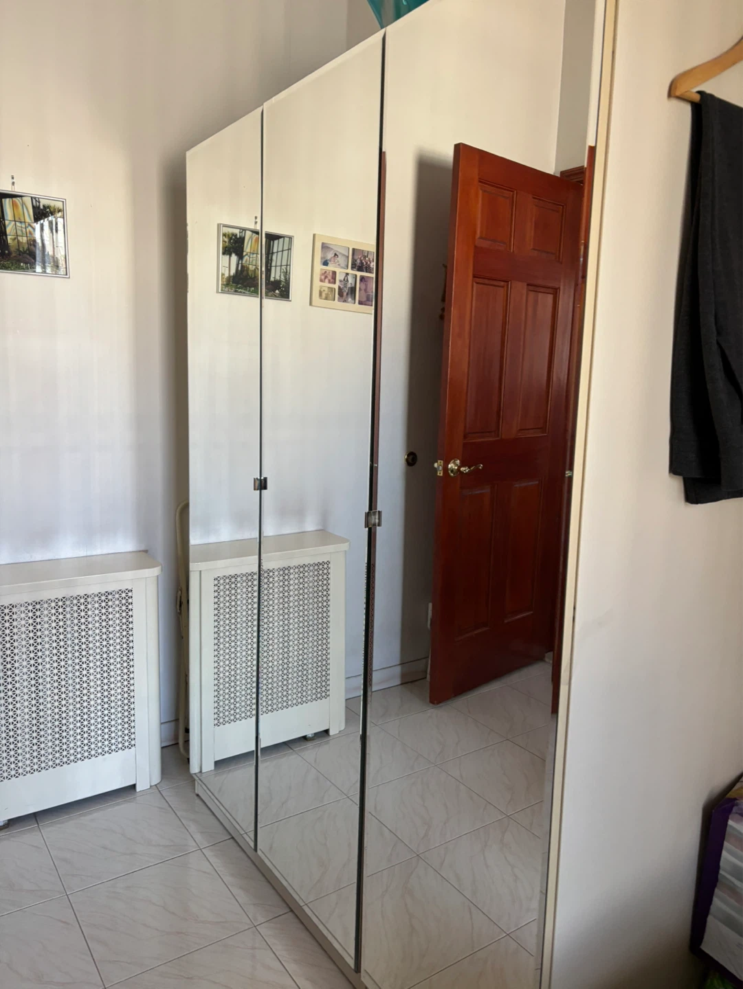 Mirrored Wardrobe with Sliding Doors