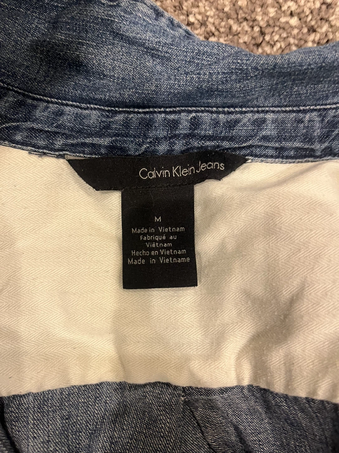 Bundle of Women's Tops - Size M - photo 4