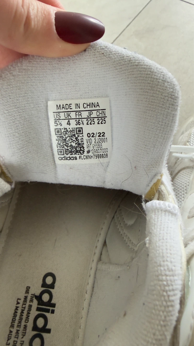 Adidas White Sneakers - Size 5.5 UK - photo 4
