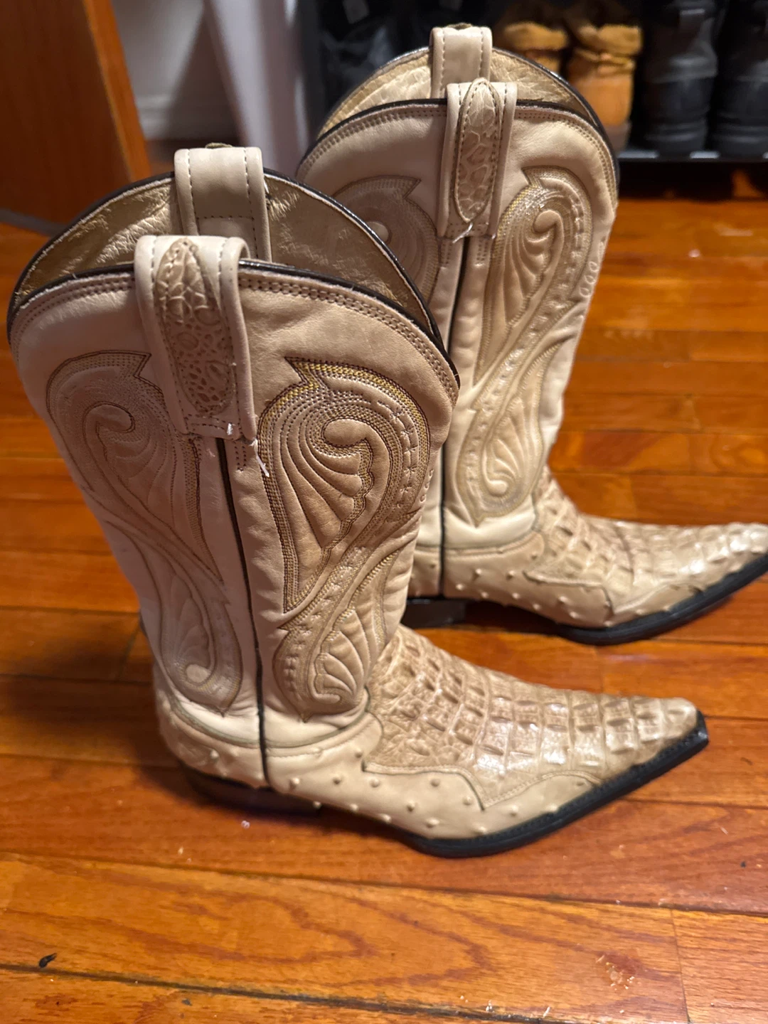 Mezcalero Cowboy Boots - Crocodile Embossed Leather - Tan - photo 3