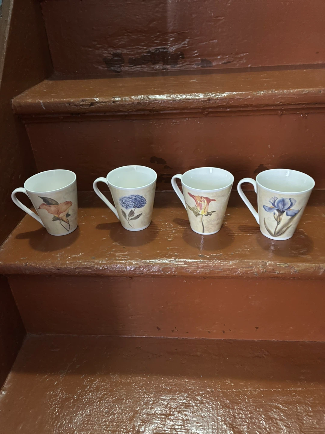 Set of 4 Floral Mugs