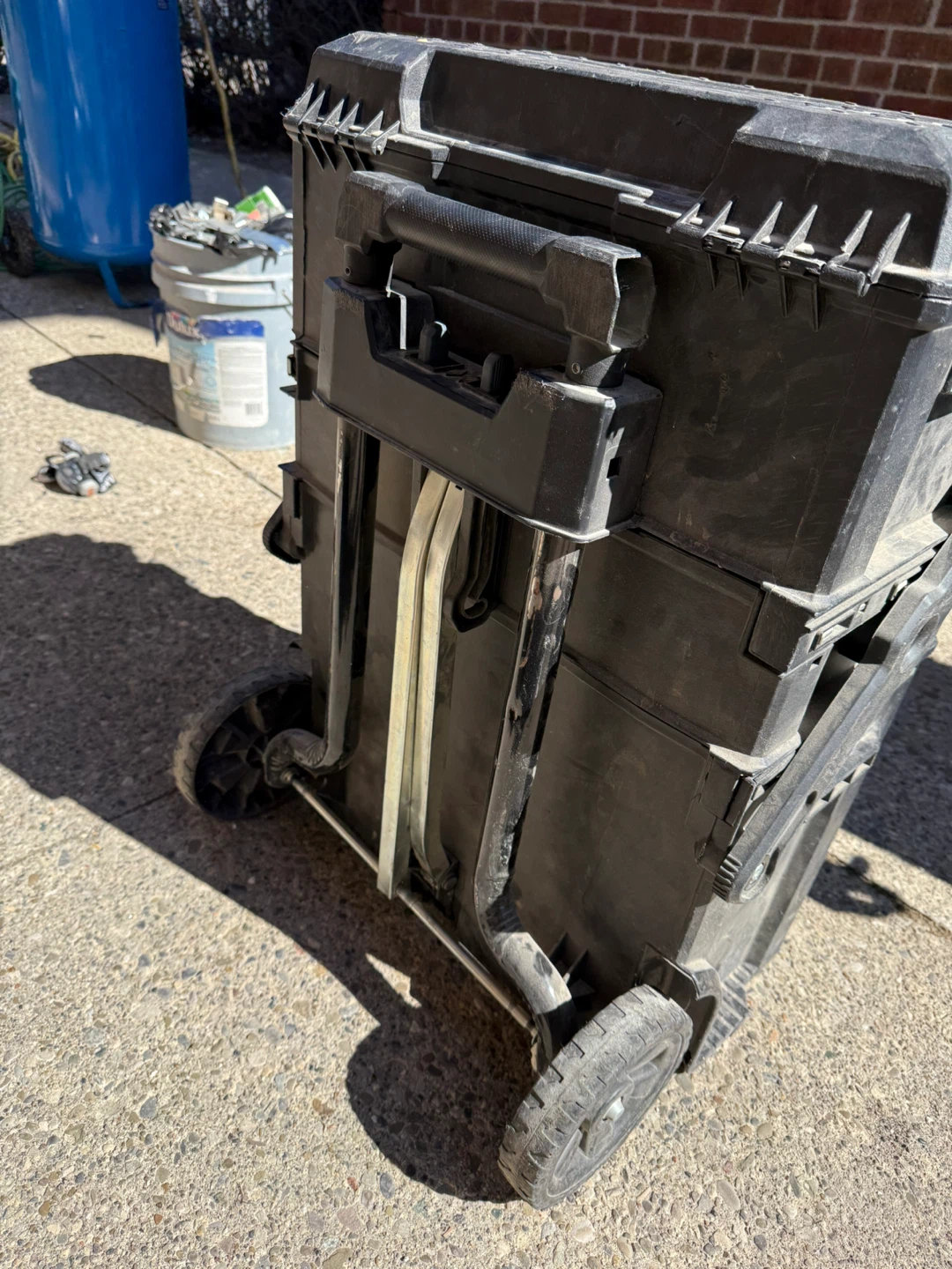 Irwin 3-Tier Rolling Tool Box - photo 2