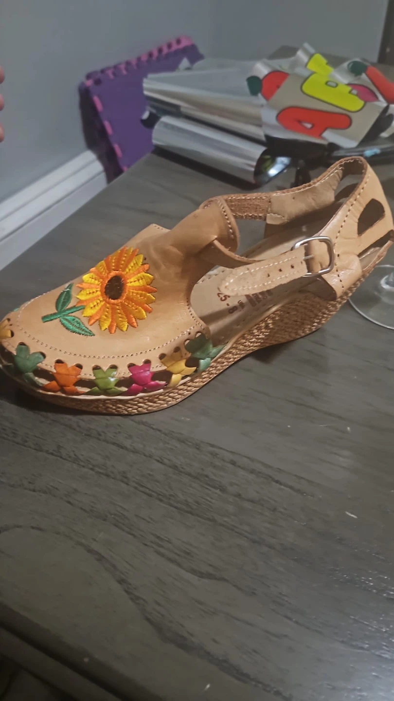 Women's Embroidered Leather Sandals